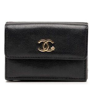 Chanel Lucky Flower CC Logo Black Leather
